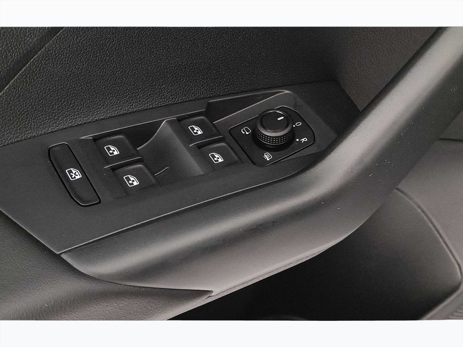 23 - Volkswagen T-Cross 1.0 tsi 95cv edition plus