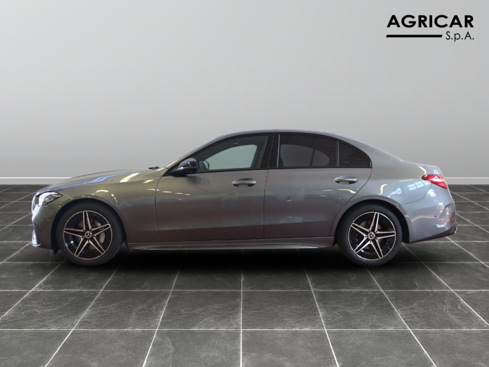 3 - Mercedes Classe C berlina 200 d mild hybrid amg line advanced 9g-tronic