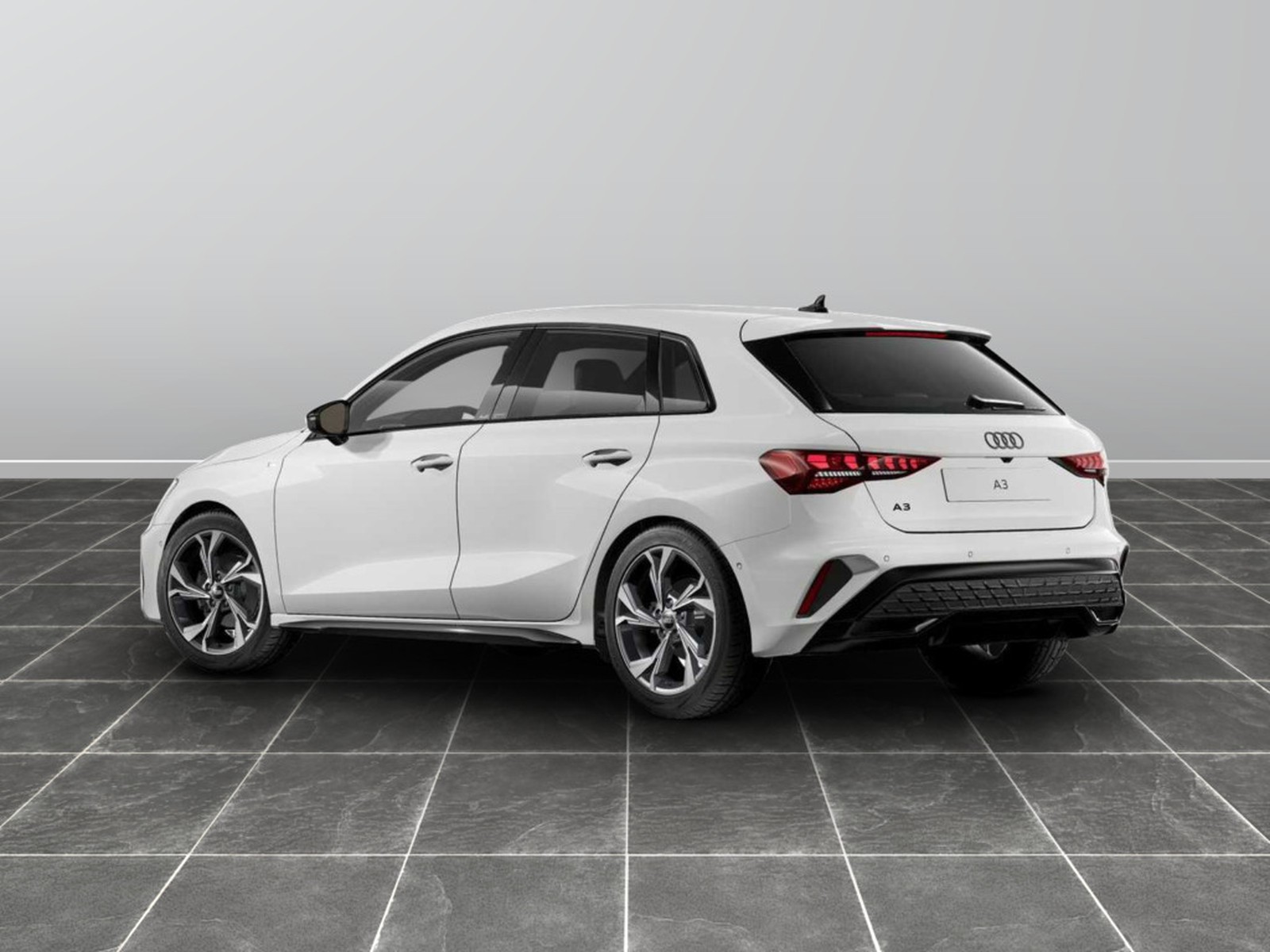 3 - Audi A3 sportback 1.5 tfsi mhev 48v 150cv s line edition