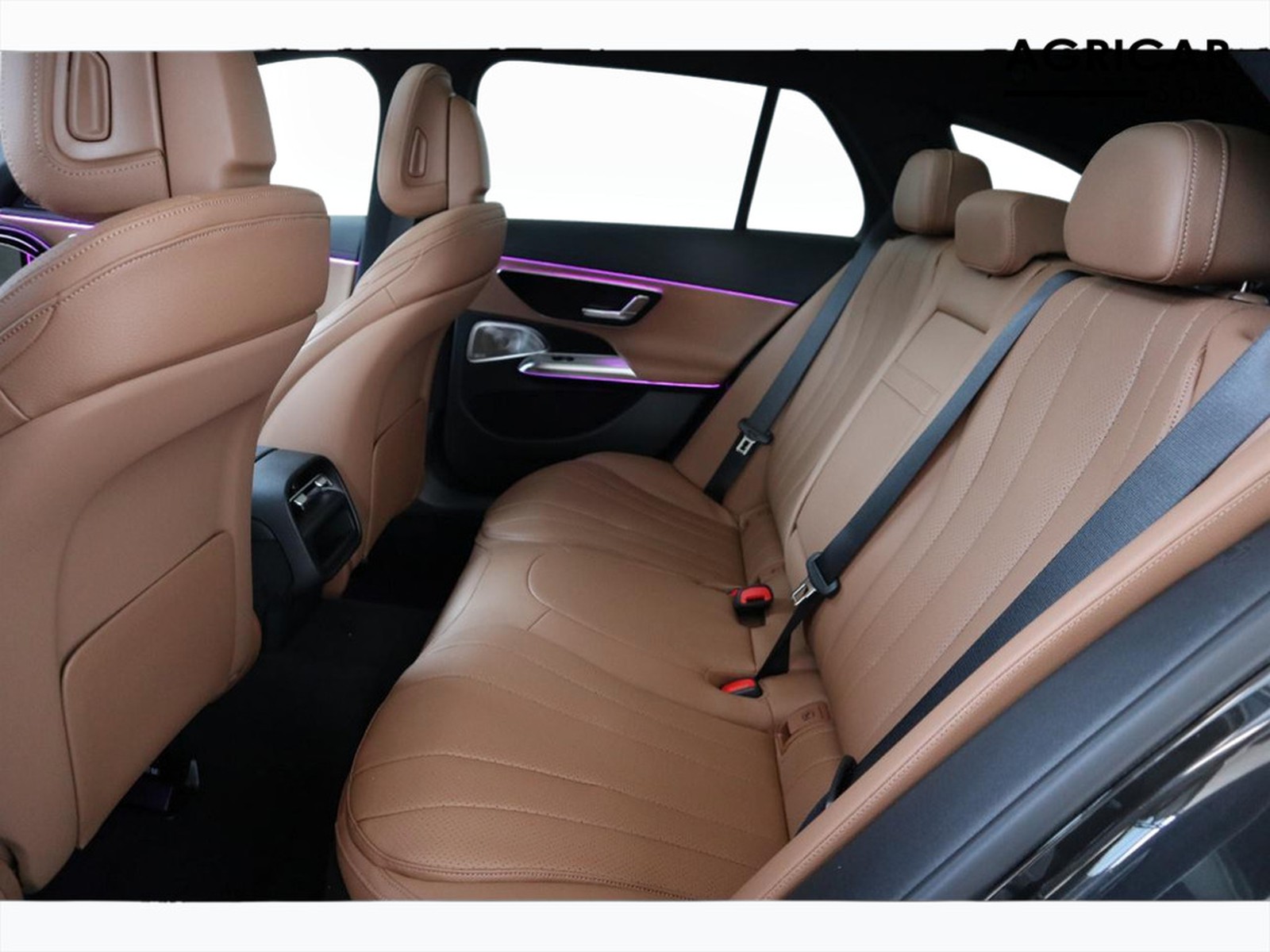 8 - Mercedes Classe E station wagon all-terrain 220 d premium 4matic 9g-tronic