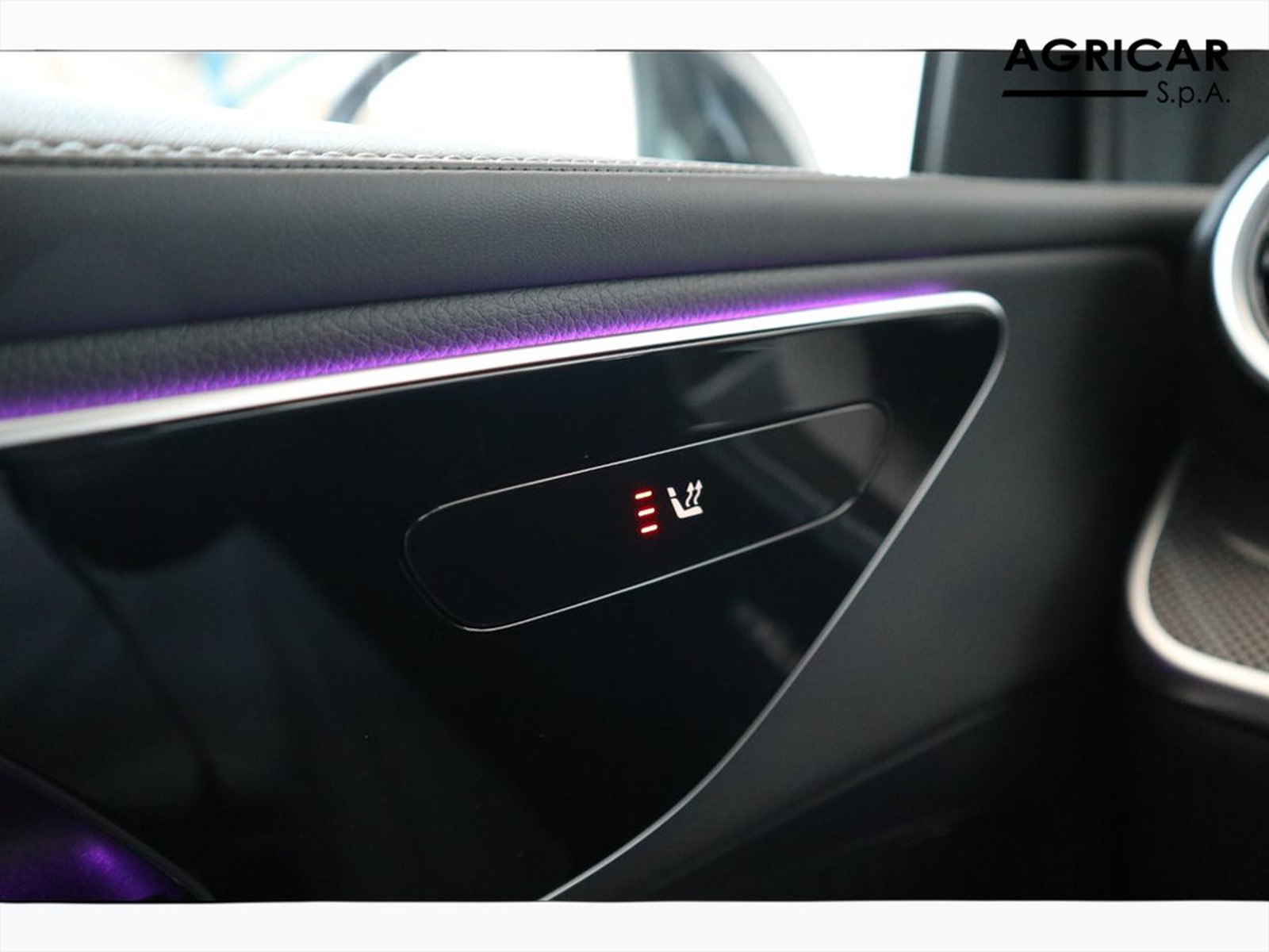 14 - Mercedes GLC suv 300 de plug in hybrid amg line advanced tech 4matic 9g-tronic