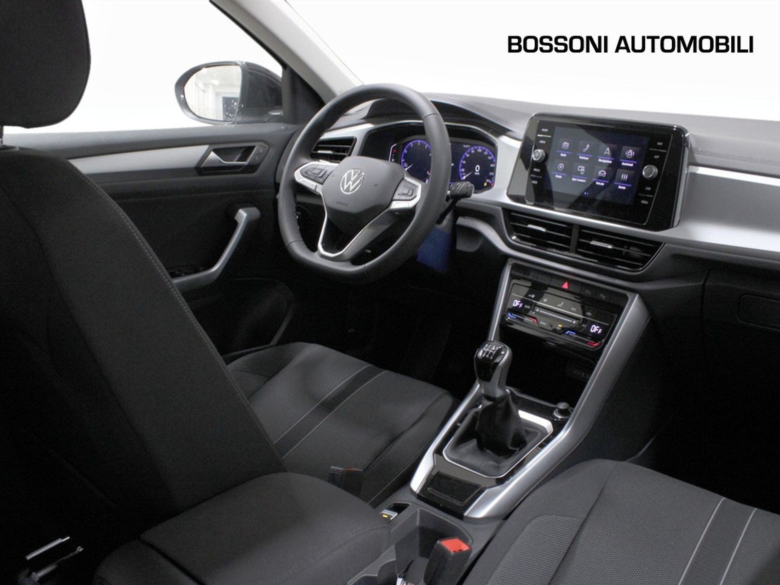 6 - Volkswagen T-Roc 1.0 tsi 115cv sport