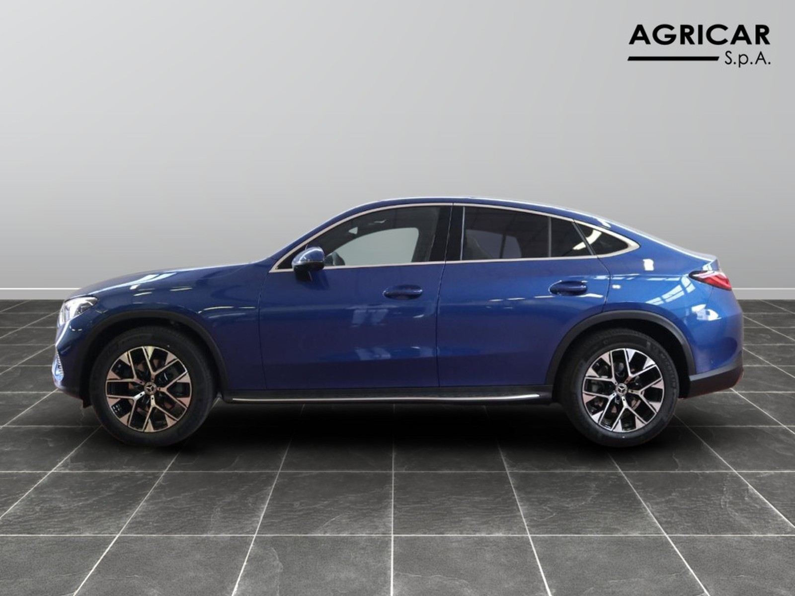 3 - Mercedes GLC coupe 220 d advanced 4matic 9g-tronic