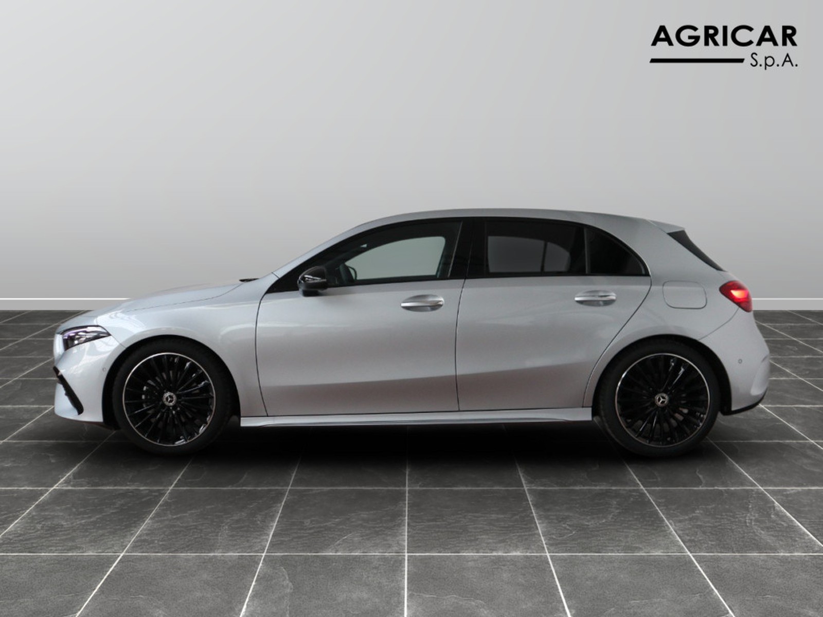 3 - Mercedes Classe A 180 d amg line advanced plus speedshift dct amg 8g