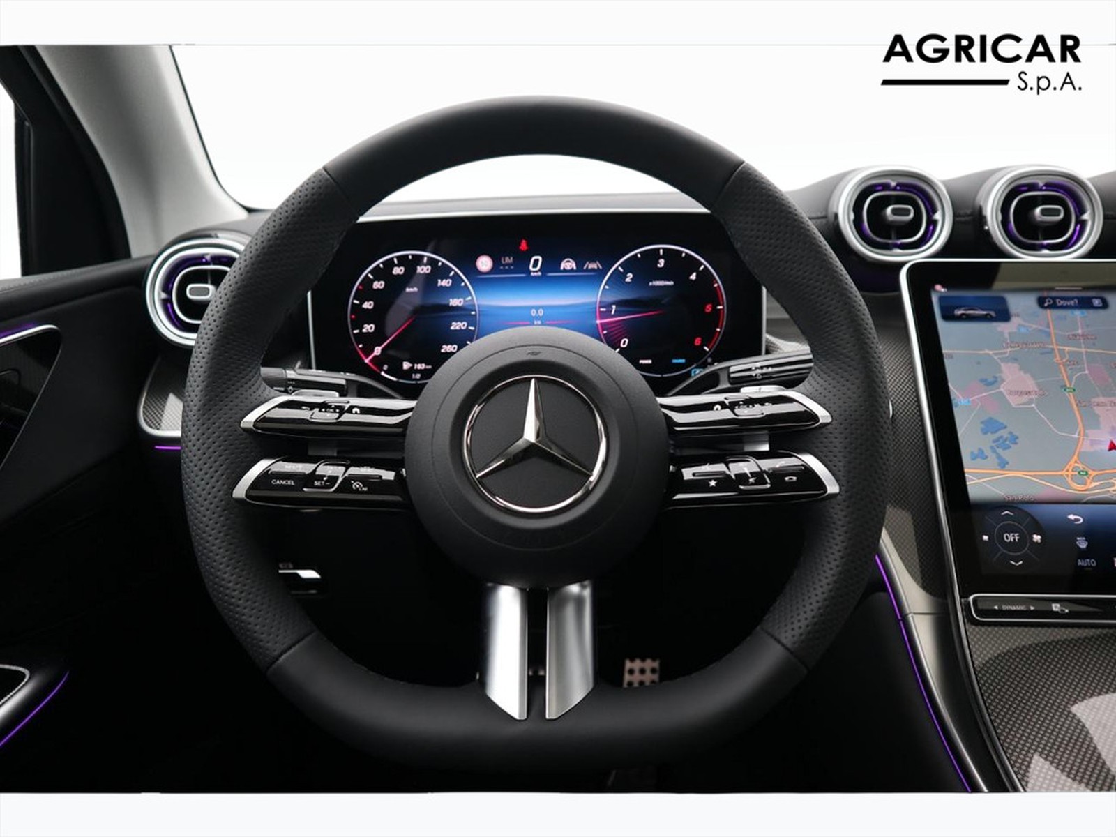 17 - Mercedes GLC coupe 220 d amg line premium 4matic 9g-tronic