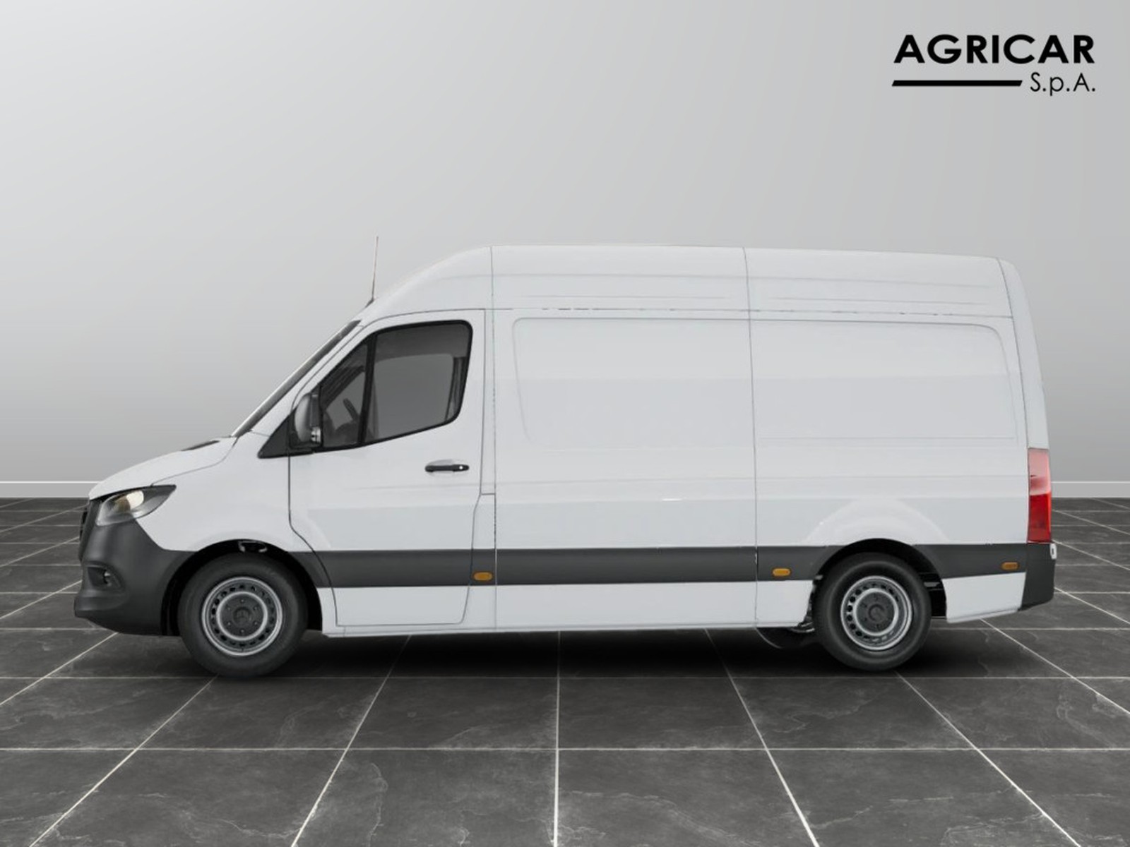 3 - Mercedes Vans Sprinter 315 rwd 2.0 cdi f 37/35 pro