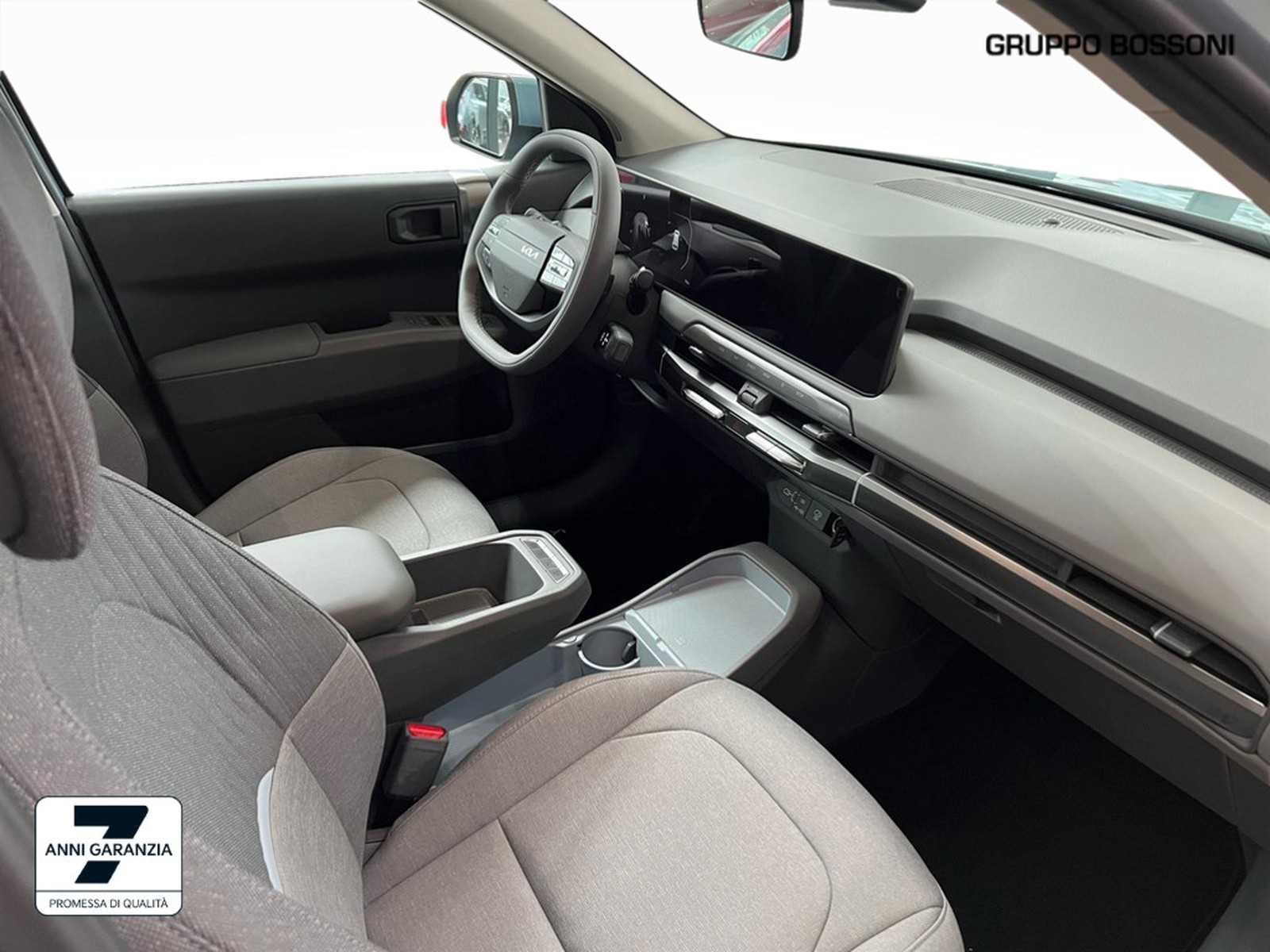 9 - Kia EV3 58,3 kwh air c/pompa calore