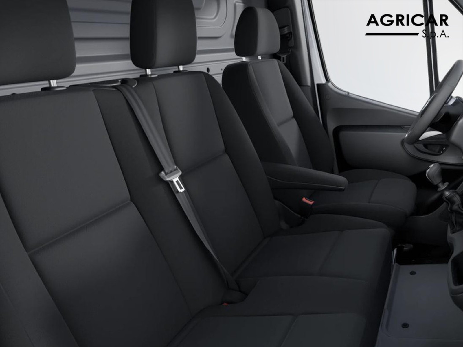 6 - Mercedes Vans Sprinter 315 rwd 2.0 cdi f 37/35 pro