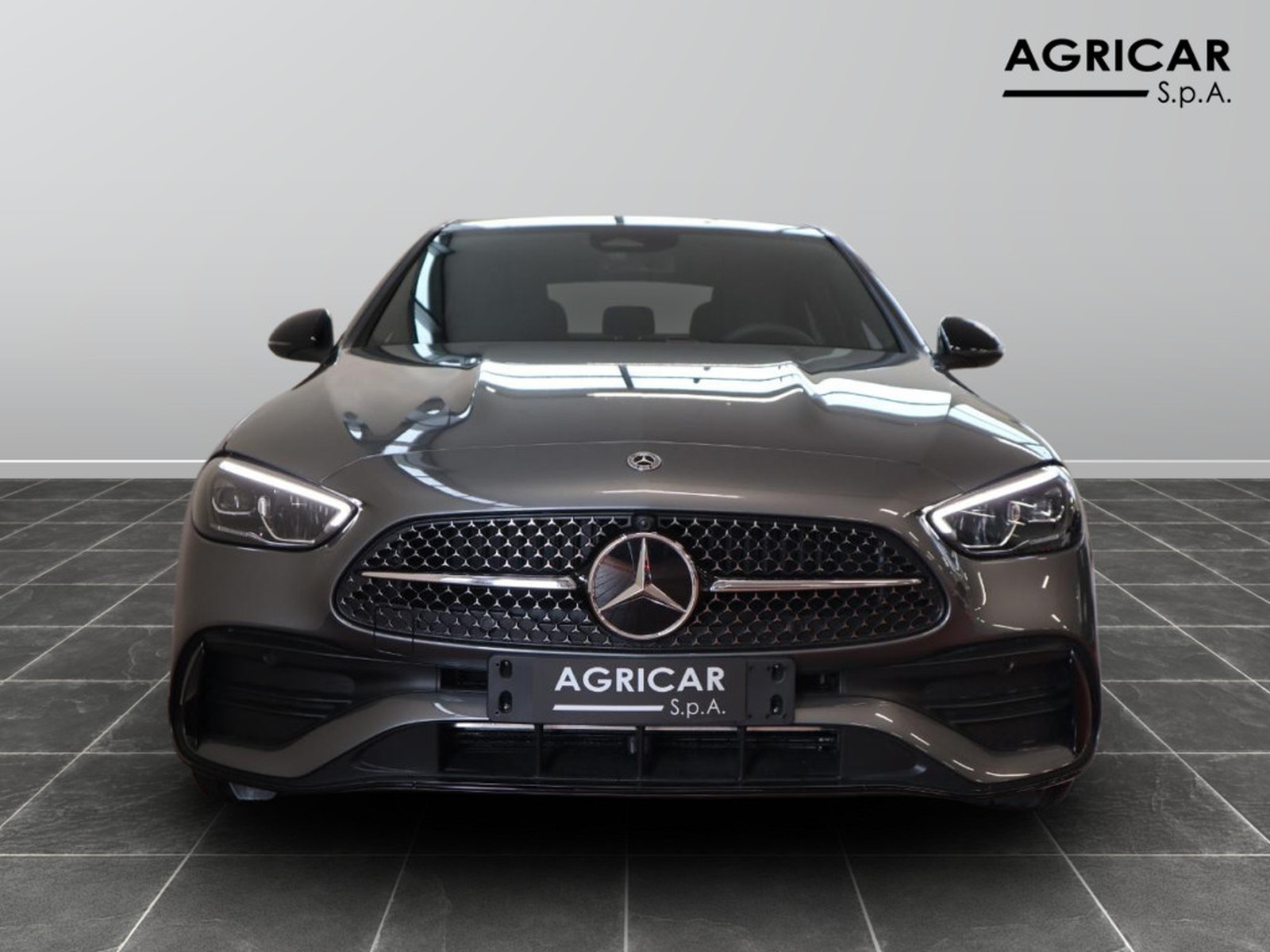 2 - Mercedes Classe C berlina 220 d mild hybrid 200cv amg line advanced 9g-tronic