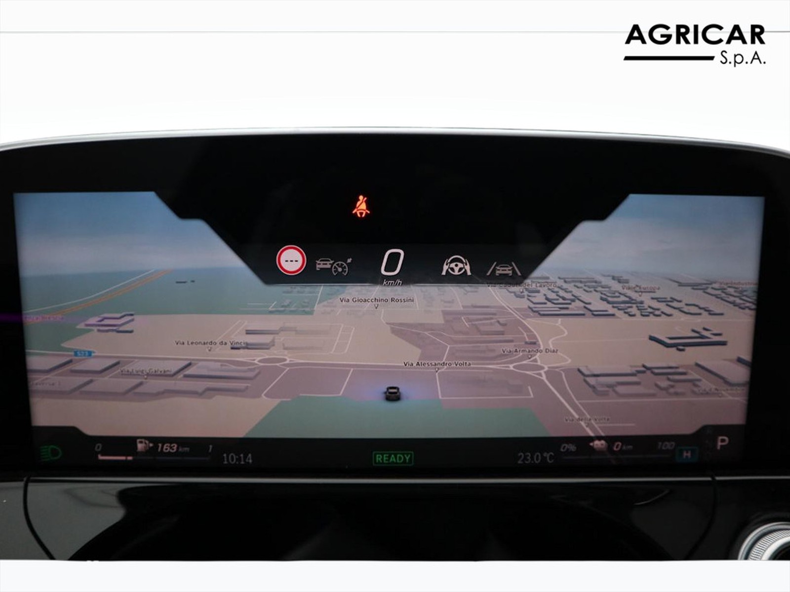 16 - Mercedes Classe E station wagon all-terrain 300 de plug in hybrid premium 4matic 9g-tronic