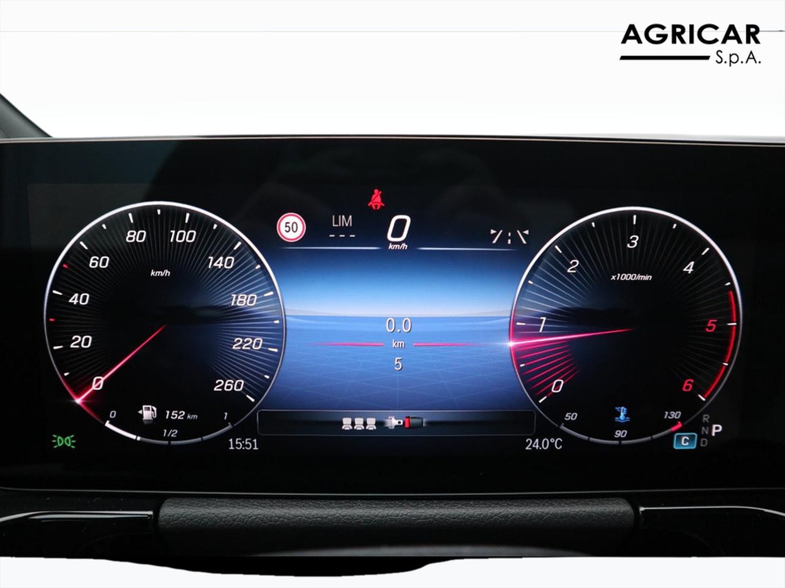 9 - Mercedes GLA 180 d progressive advanced 8g-dct