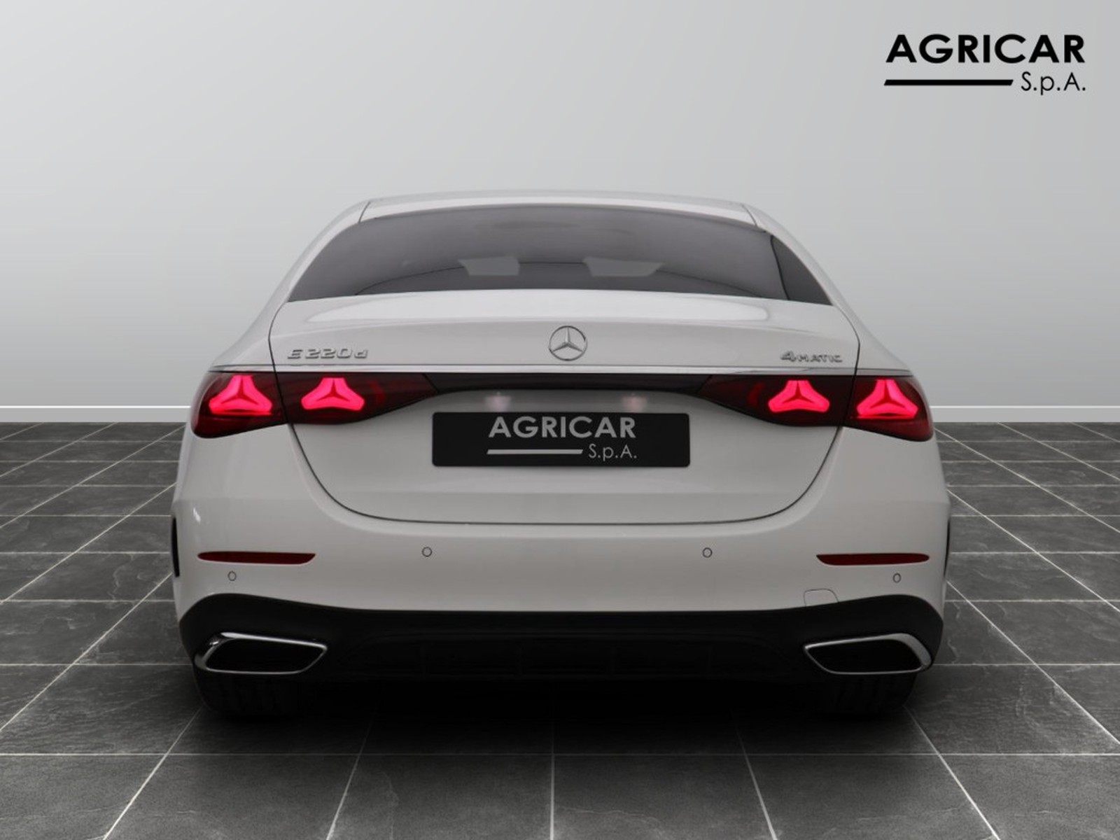 6 - Mercedes Classe E berlina 220 d amg line advanced plus 4matic 9g-tronic