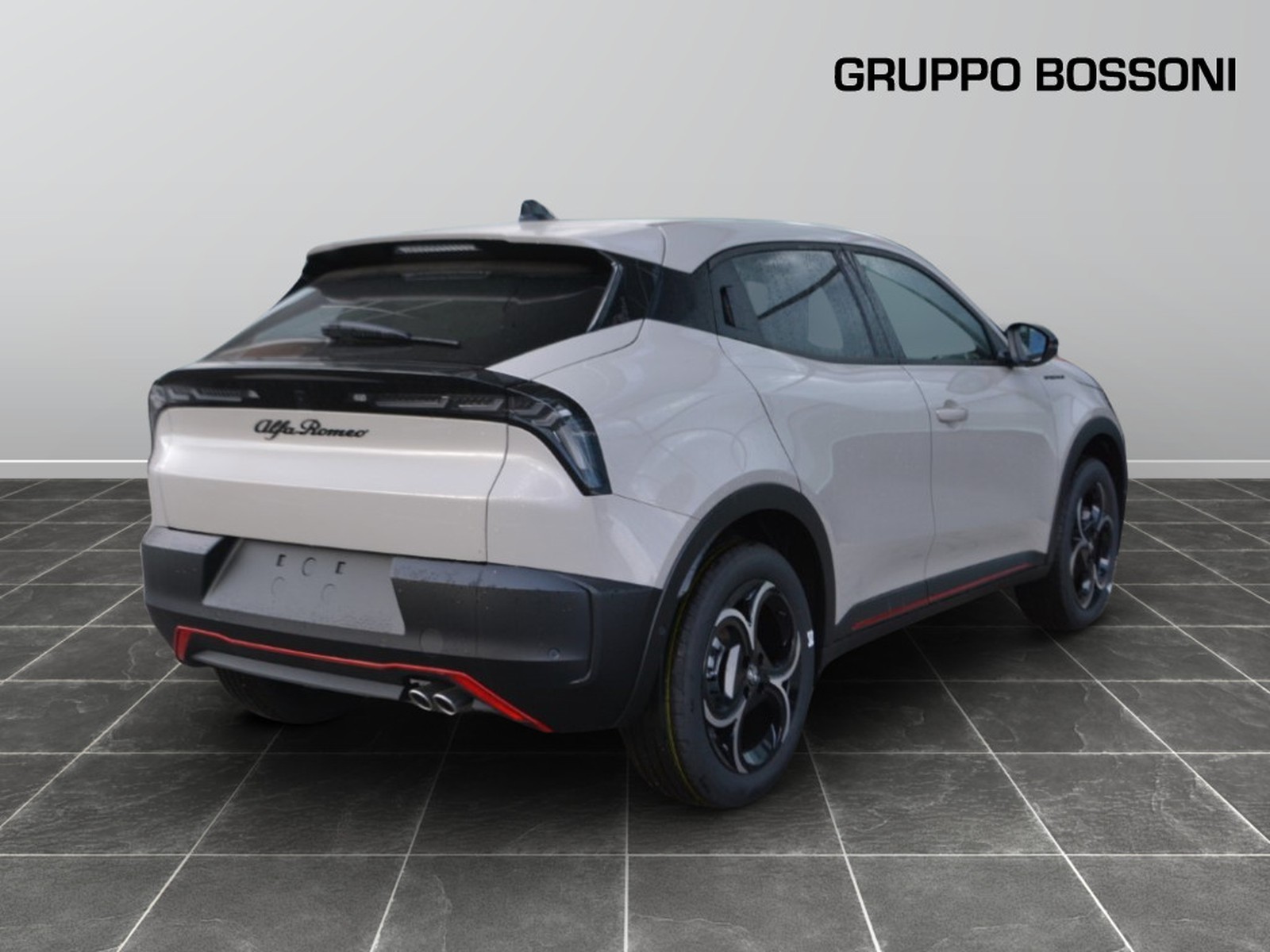 3 - Alfa Romeo Junior 1.2 hybrid 145cv ibrida speciale edct6