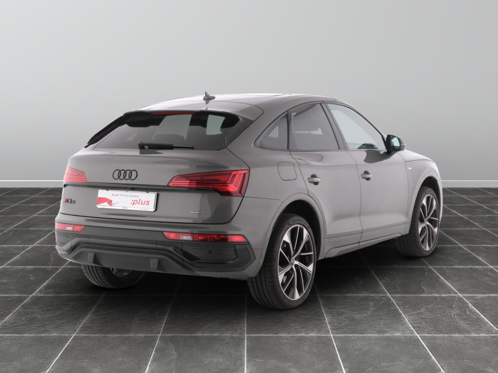 2 - Audi Q5 sportback 55 2.0 tfsi e identity black quattro s tronic