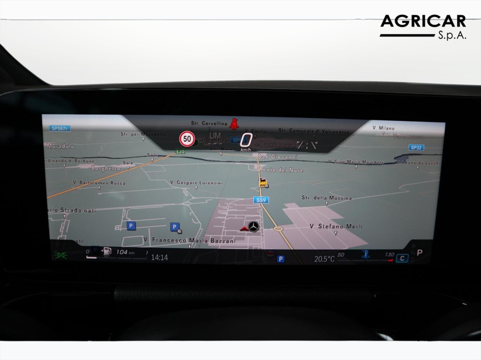 16 - Mercedes GLA 200 d amg line premium 4matic 8g-dct