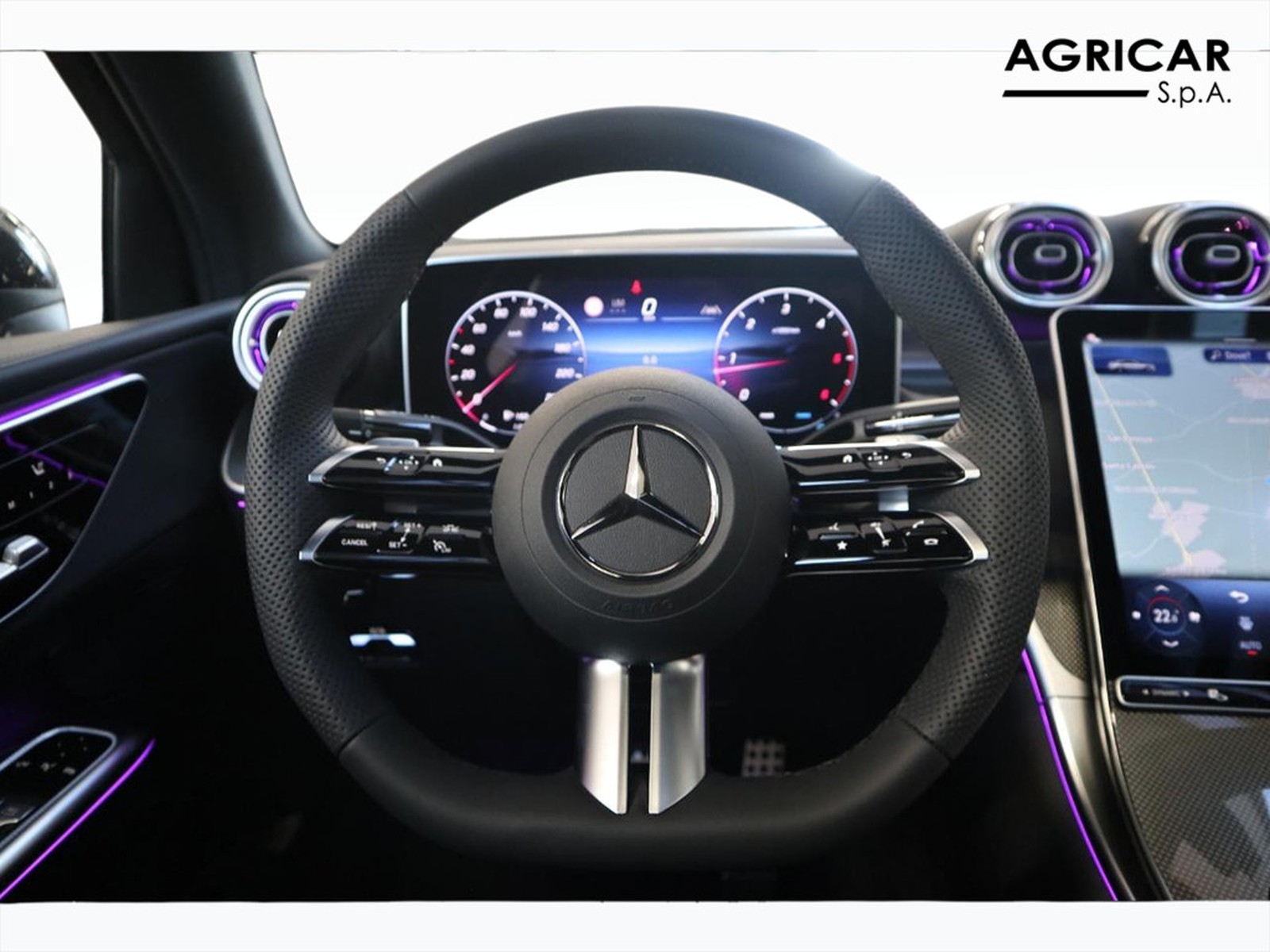 17 - Mercedes GLC coupe 220 d amg line premium 4matic 9g-tronic