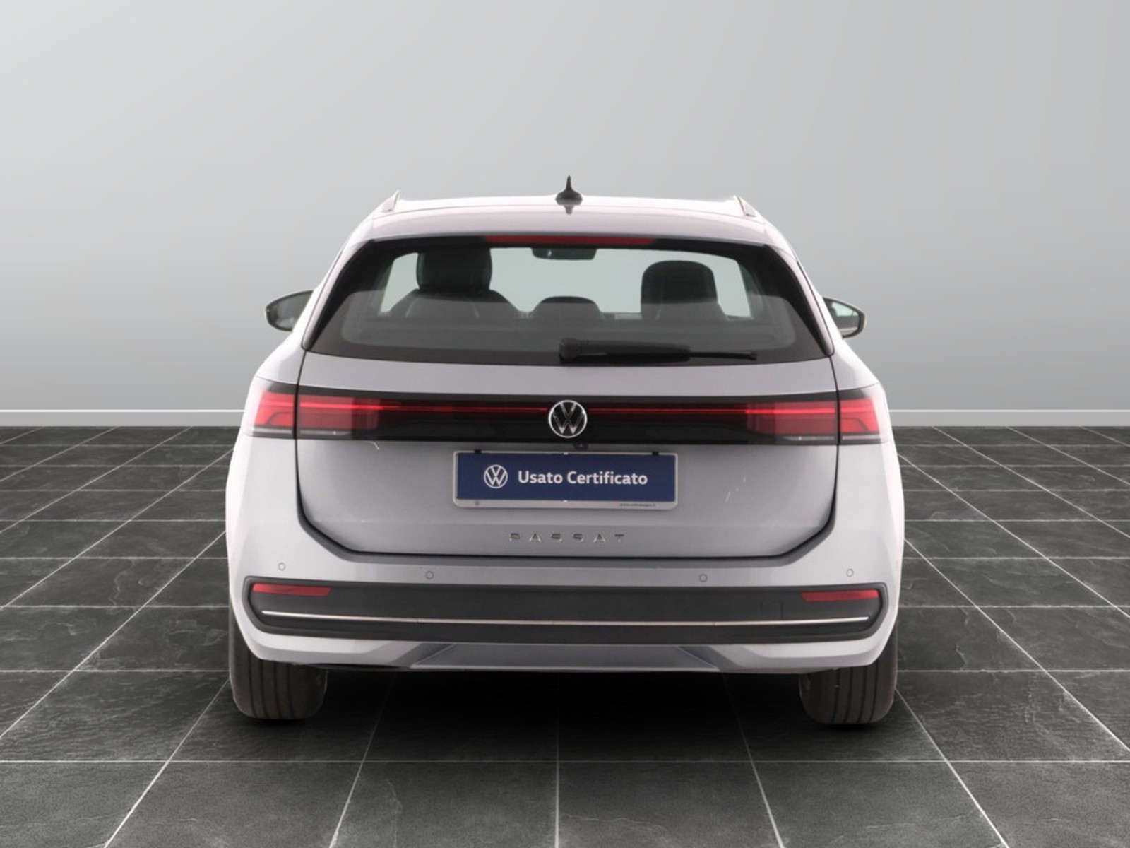 5 - Volkswagen Passat 2.0 tdi scr evo 150cv business dsg