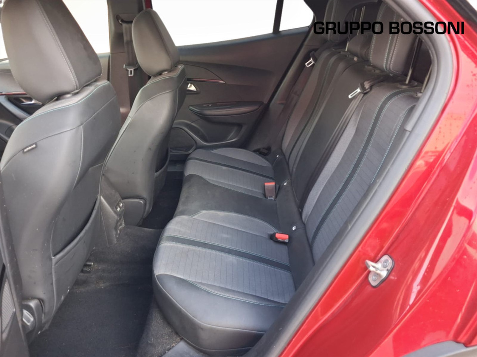 11 - Peugeot 2008 1.5 bluehdi 130cv allure navi pack eat s&s