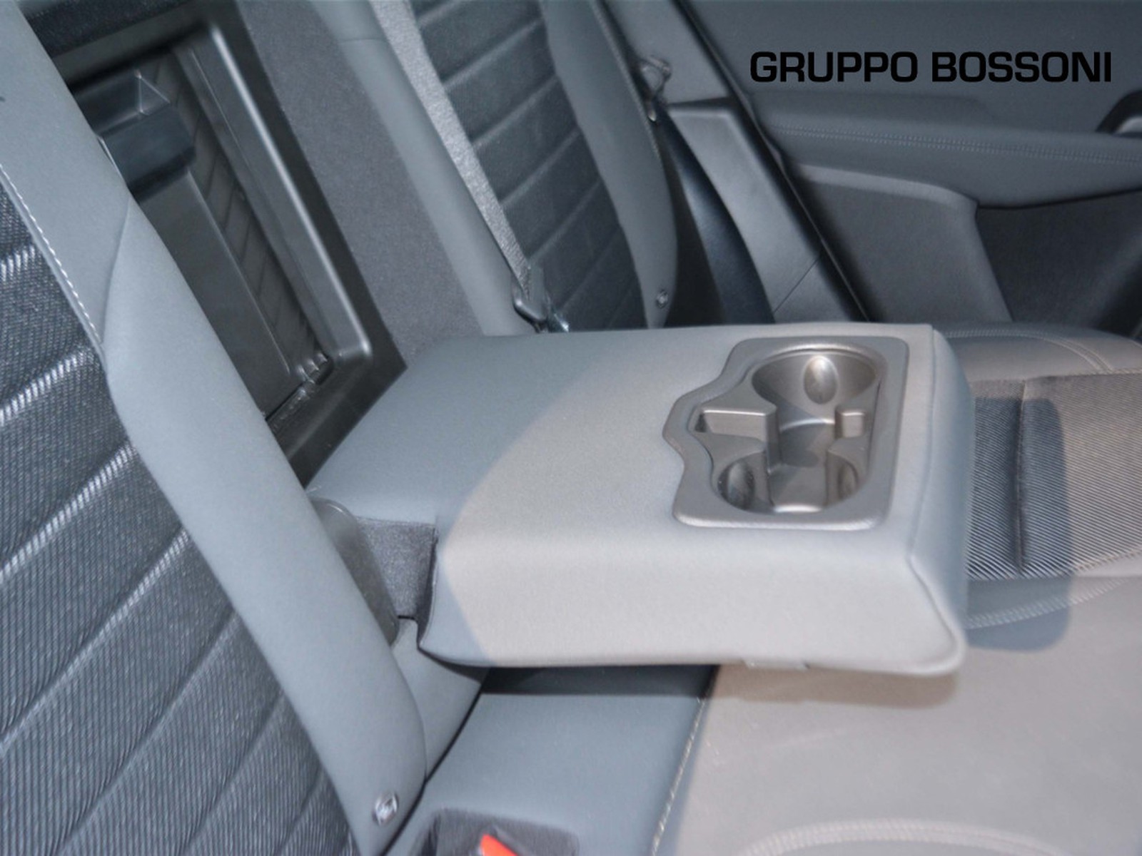 6 - Alfa Romeo Tonale 1.6 130cv ti tct6