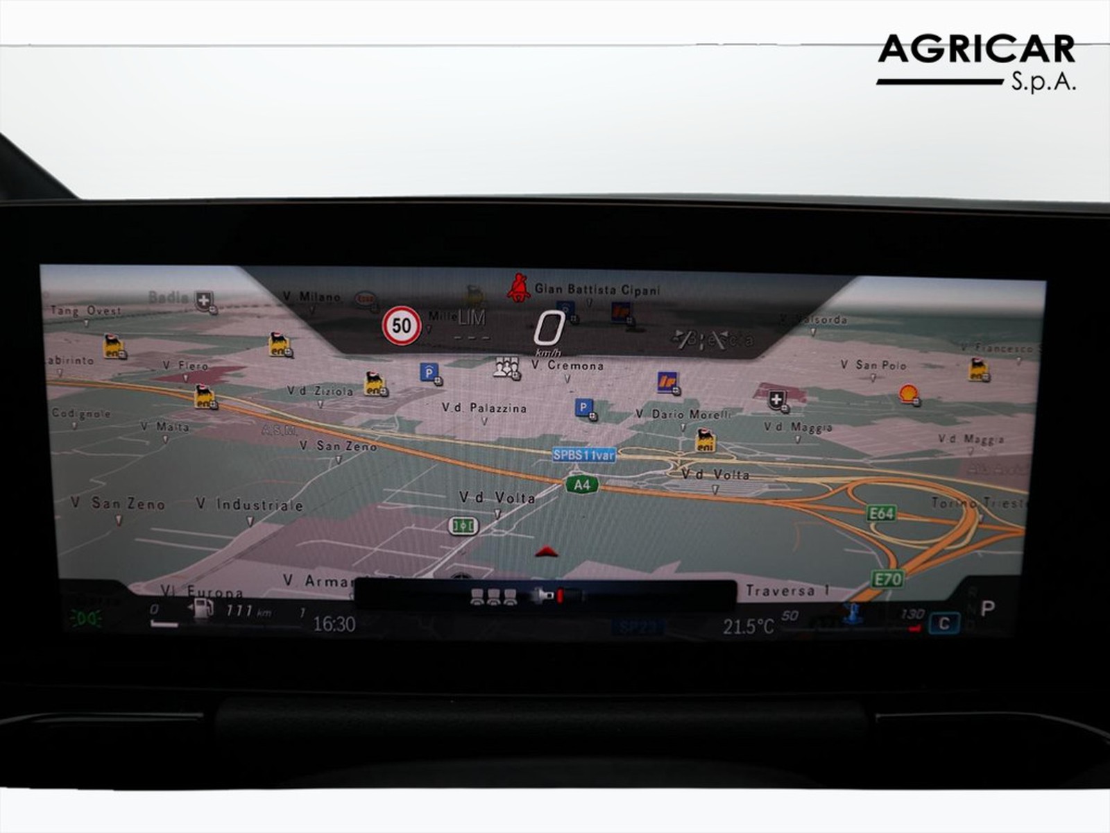 16 - Mercedes GLA 200 d amg line premium 4matic 8g-dct