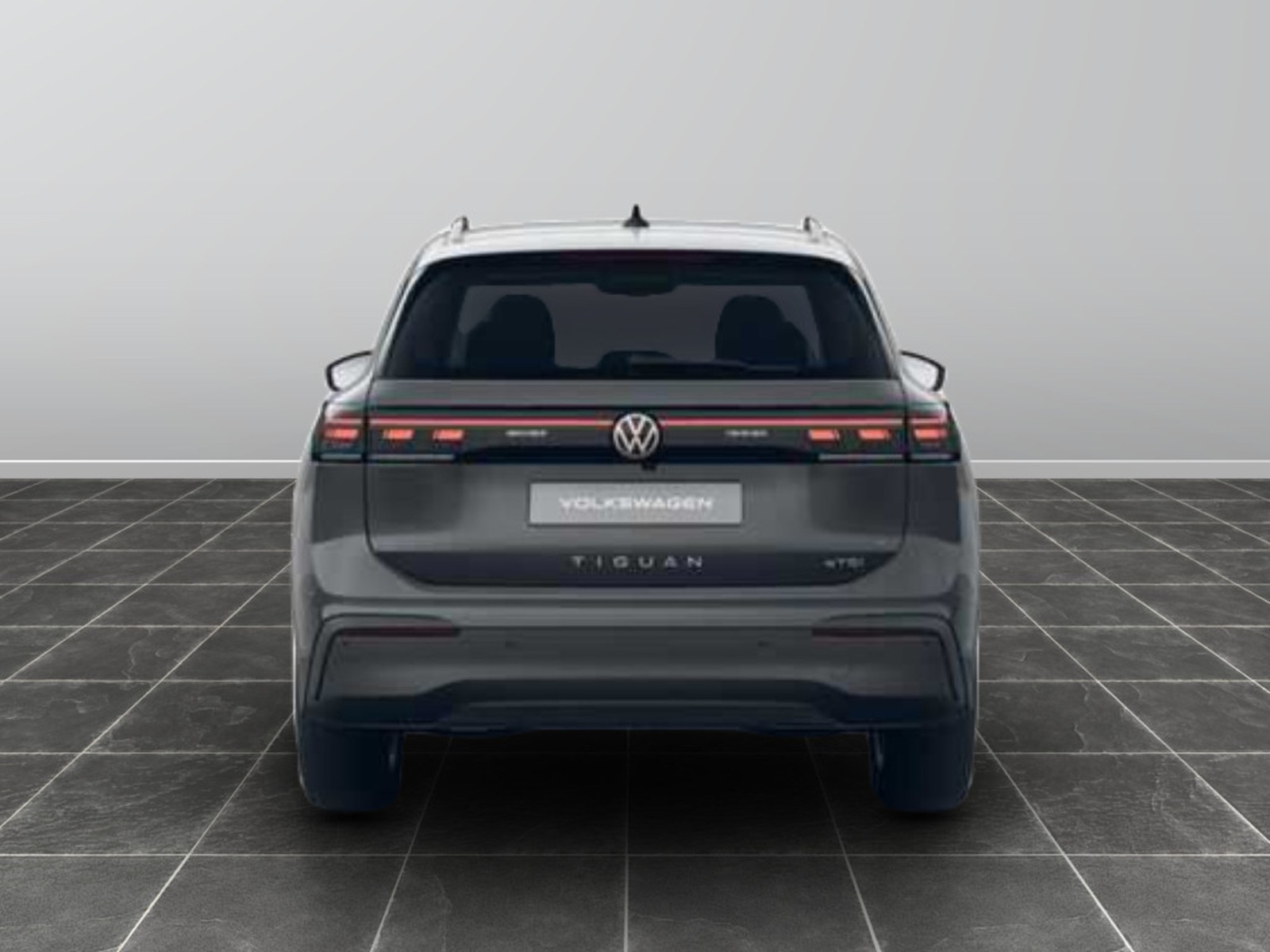 6 - Volkswagen Tiguan 1.5 etsi act 130cv edition plus dsg