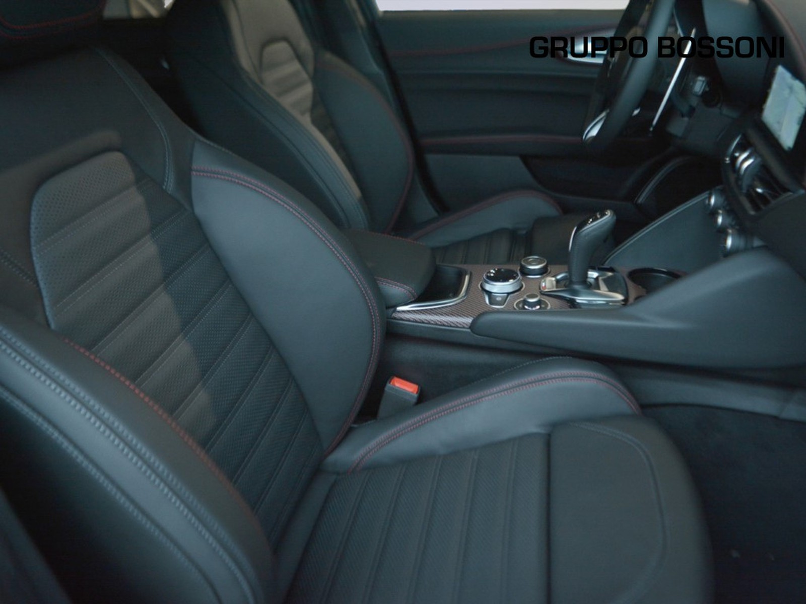 5 - Alfa Romeo Giulia 2.9 v6 520cv quadrifoglio super sport at8