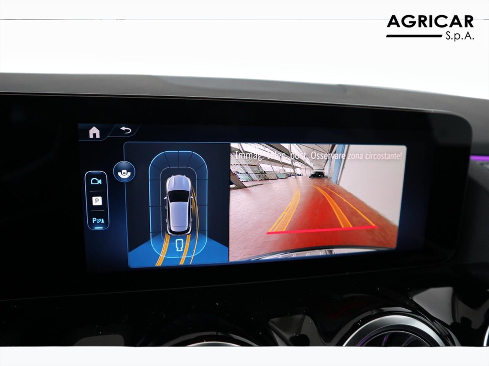 11 - Mercedes GLA 200 d amg line premium 8g-dct