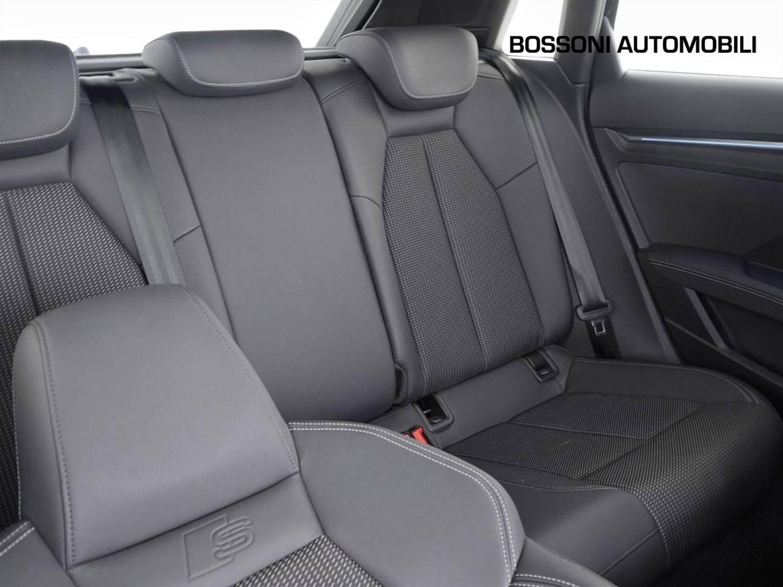 21 - Audi A3 sportback 2.0 tdi 150cv s line edition s tronic