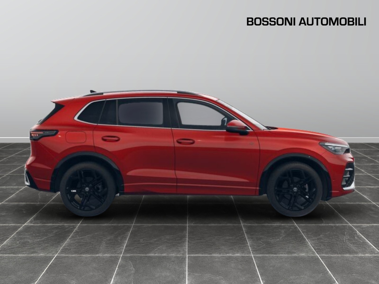 5 - Volkswagen Tiguan 1.5 etsi act 150cv r-line dsg