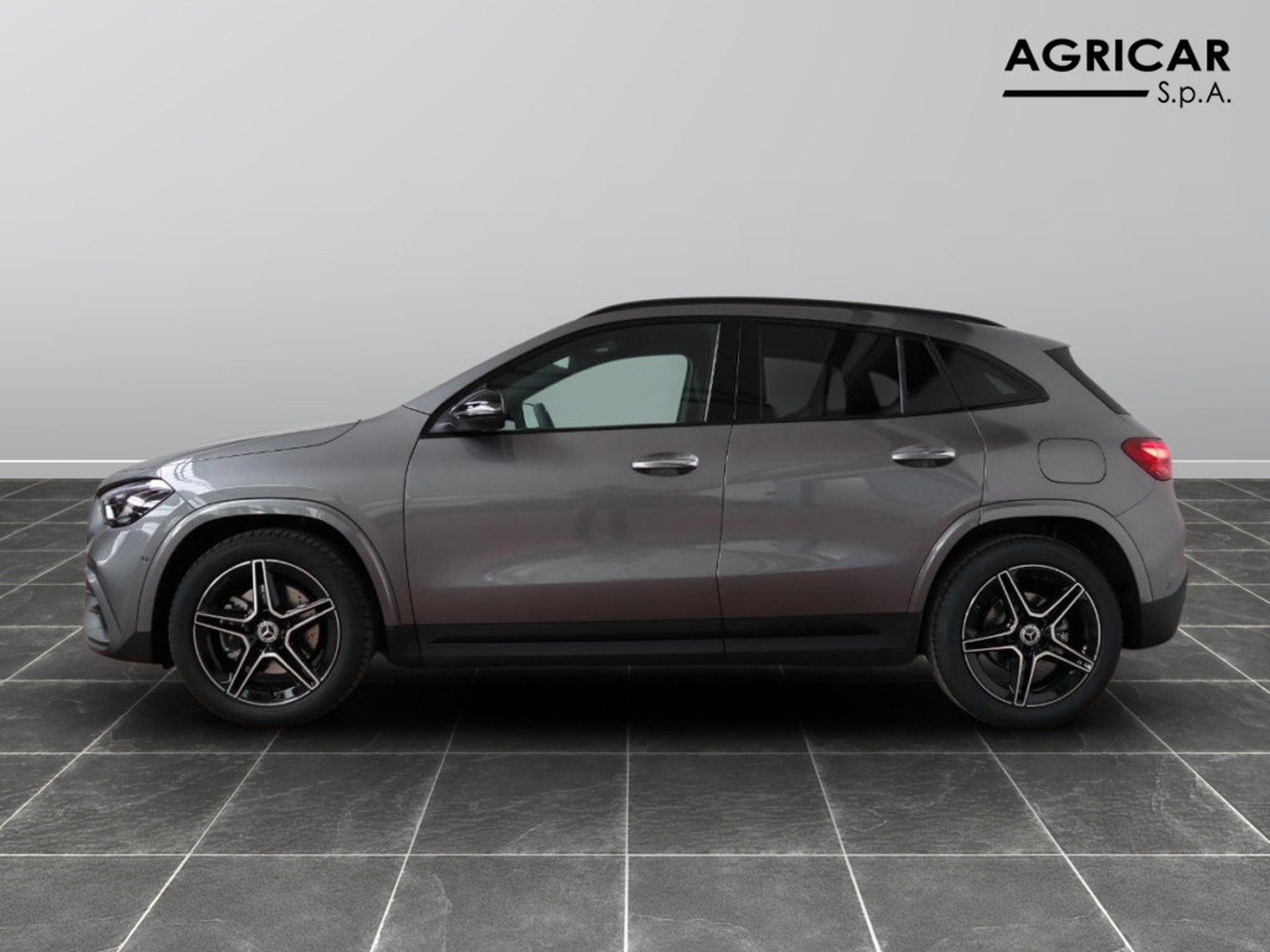 3 - Mercedes GLA 180 d amg line advanced plus 8g-dct