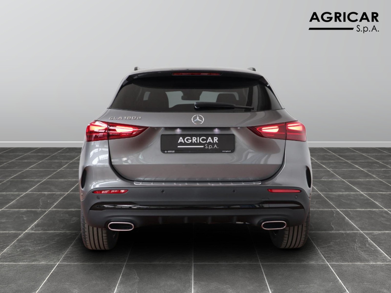 6 - Mercedes GLA 180 d amg line advanced plus 8g-dct