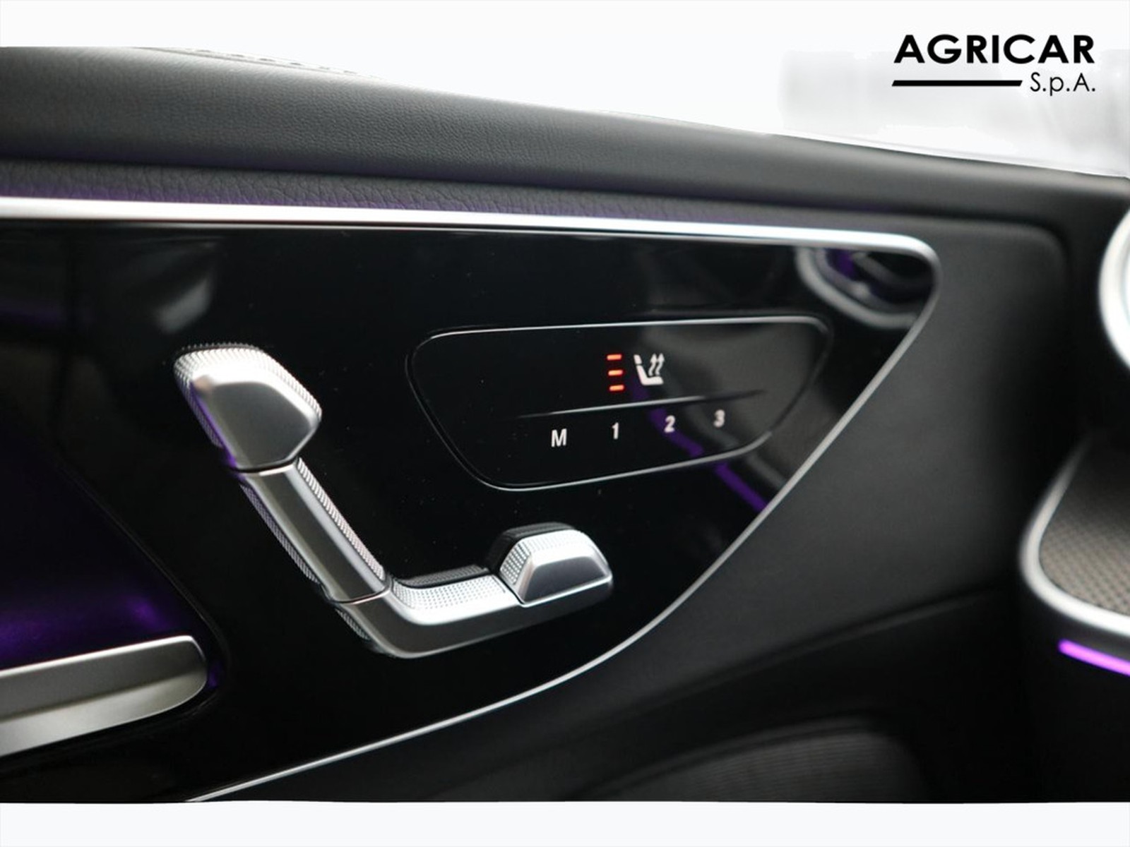 15 - Mercedes Classe C berlina 300 d mild hybrid amg line premium 4matic 9g-tronic