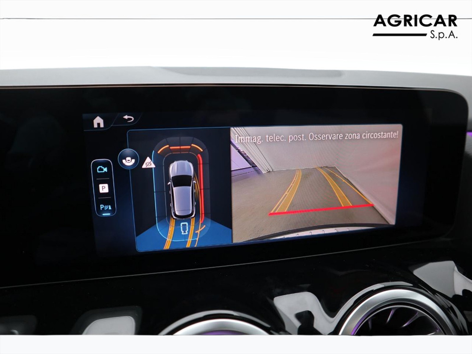 11 - Mercedes GLA 200 d amg line premium 8g-dct