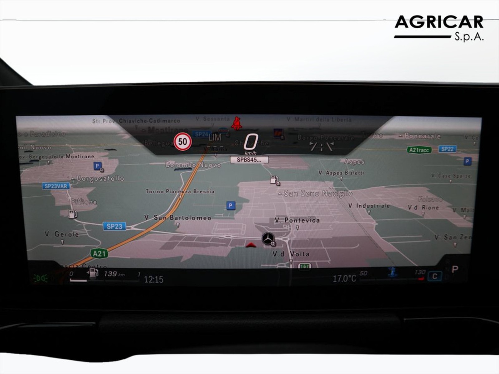 16 - Mercedes GLA 200 d amg line premium 8g-dct