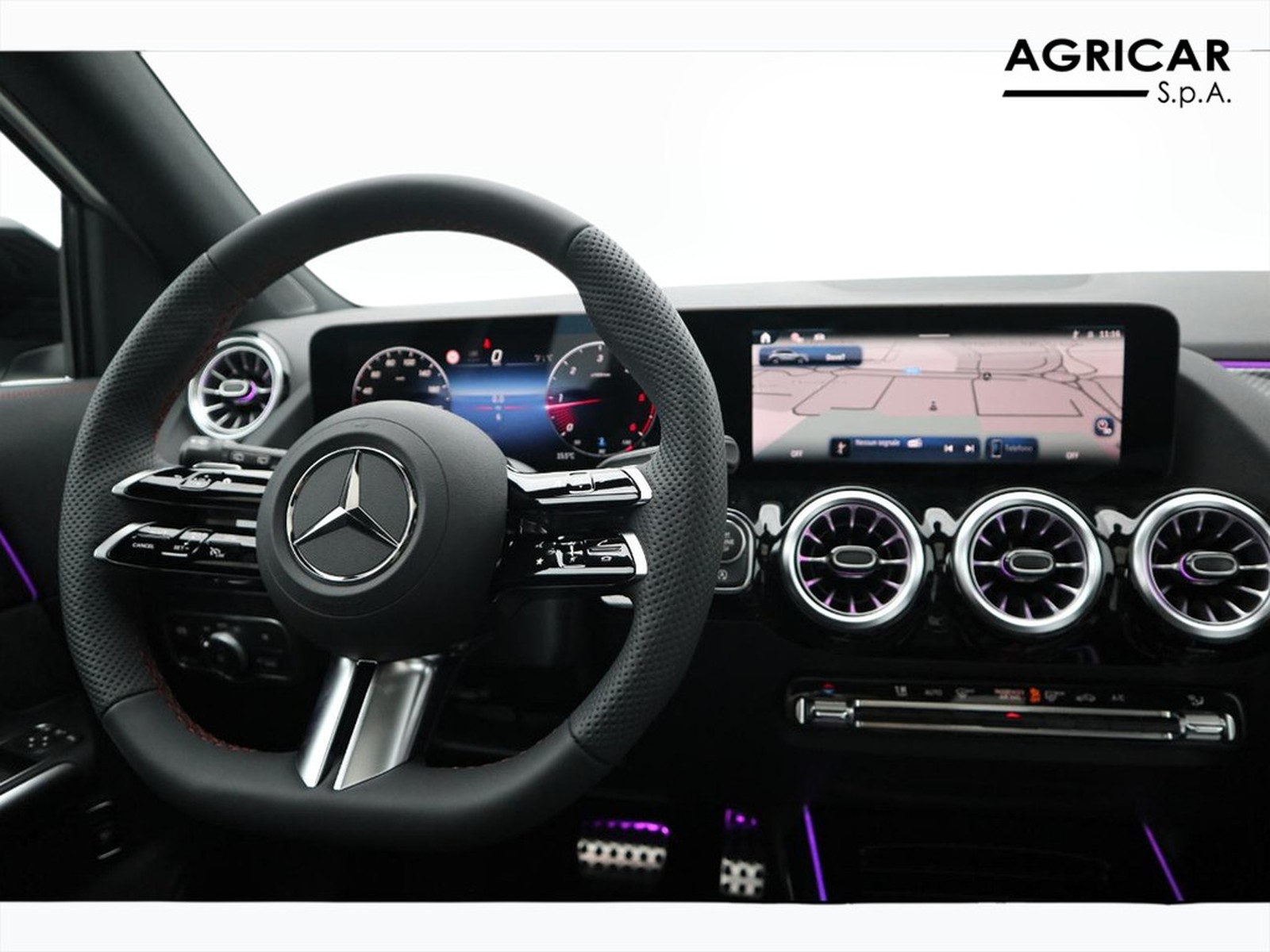 12 - Mercedes GLA 180 d amg line advanced plus 8g-dct