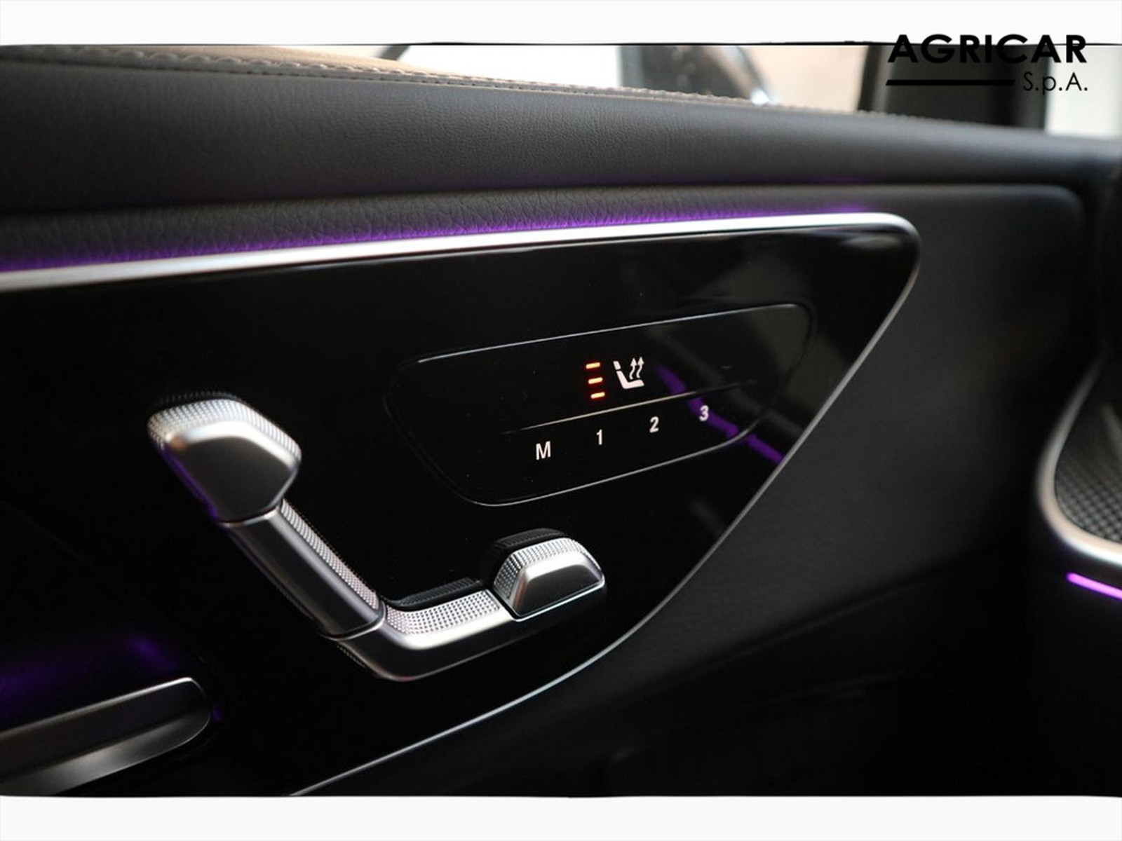 15 - Mercedes GLC coupe 220 d amg line premium 4matic 9g-tronic