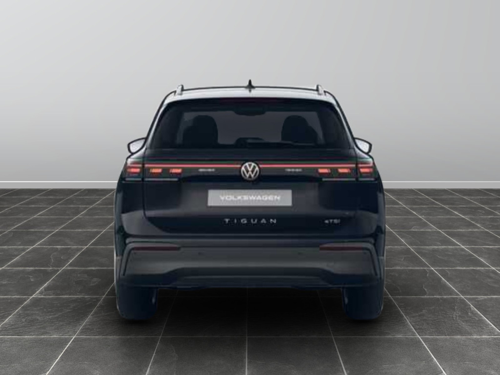 6 - Volkswagen Tiguan 1.5 etsi act 130cv edition plus dsg