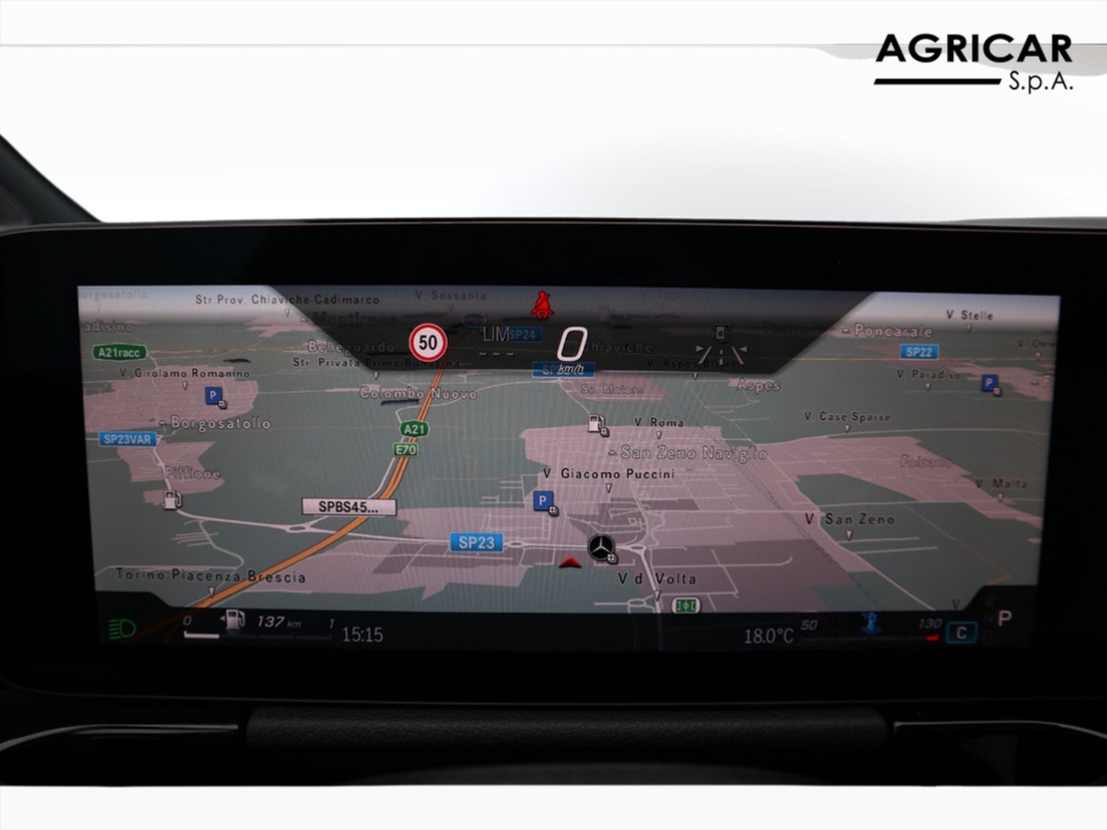 16 - Mercedes GLA 200 d amg line premium 8g-dct