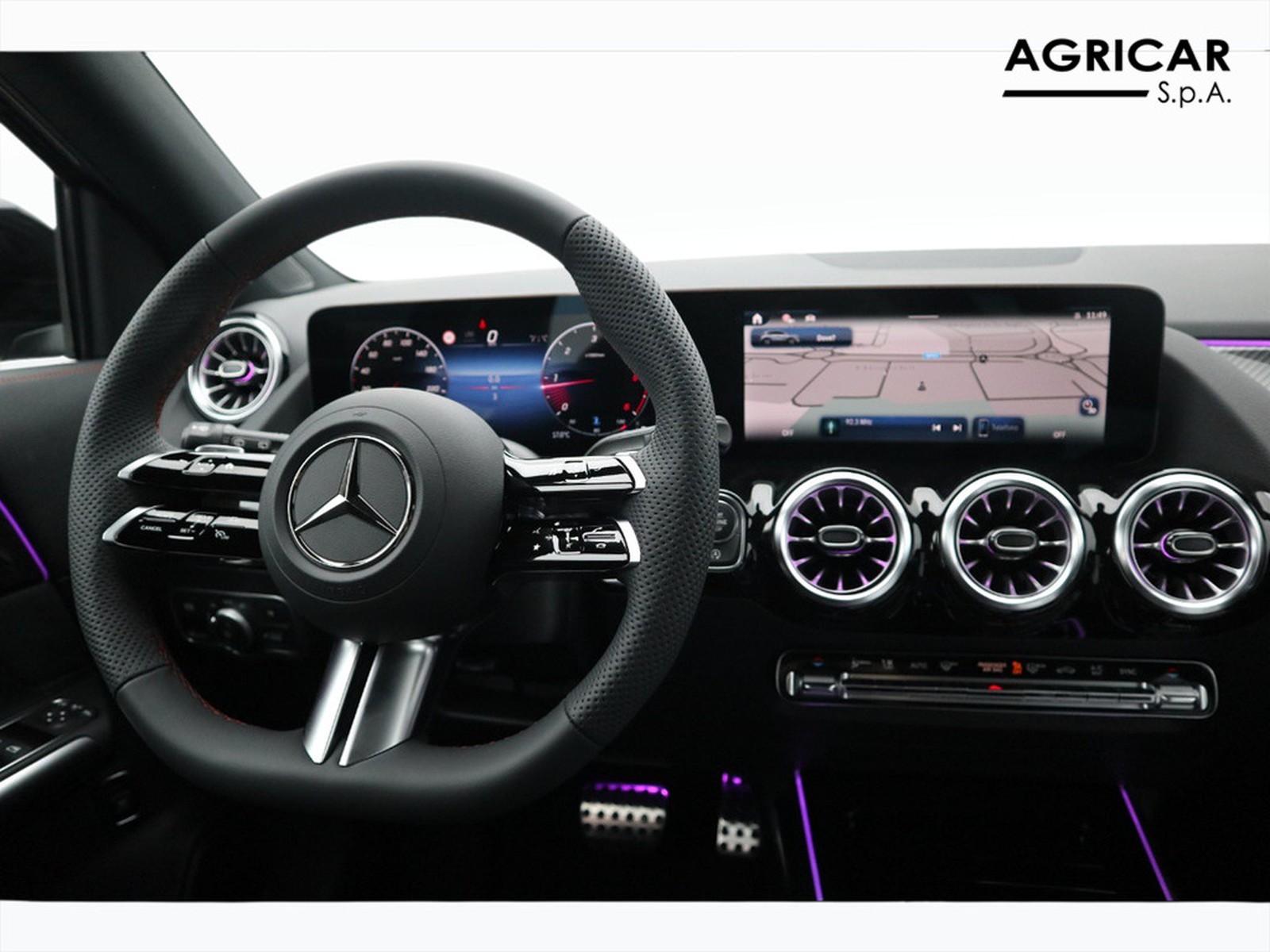 12 - Mercedes GLA 200 d amg line advanced plus 8g-dct