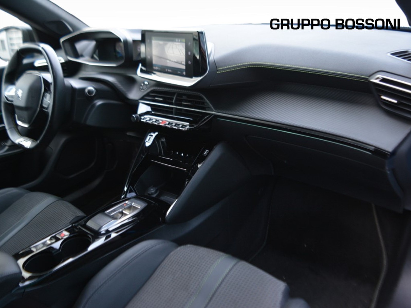 8 - Peugeot e-2008 100kw gt