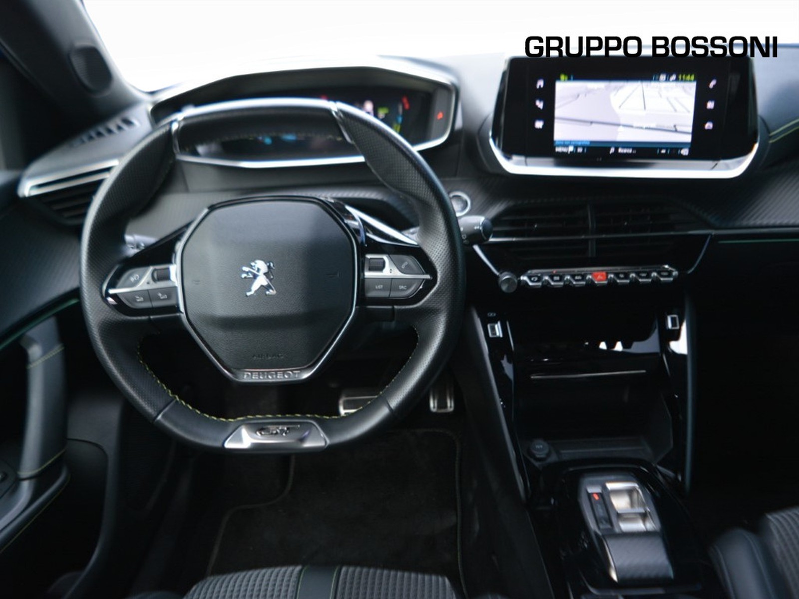 9 - Peugeot e-2008 100kw gt