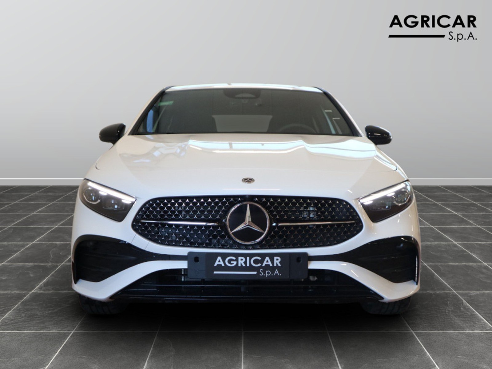 2 - Mercedes Classe A 250 e plug-in-hybrid amg line premium speedshift dct amg 8g