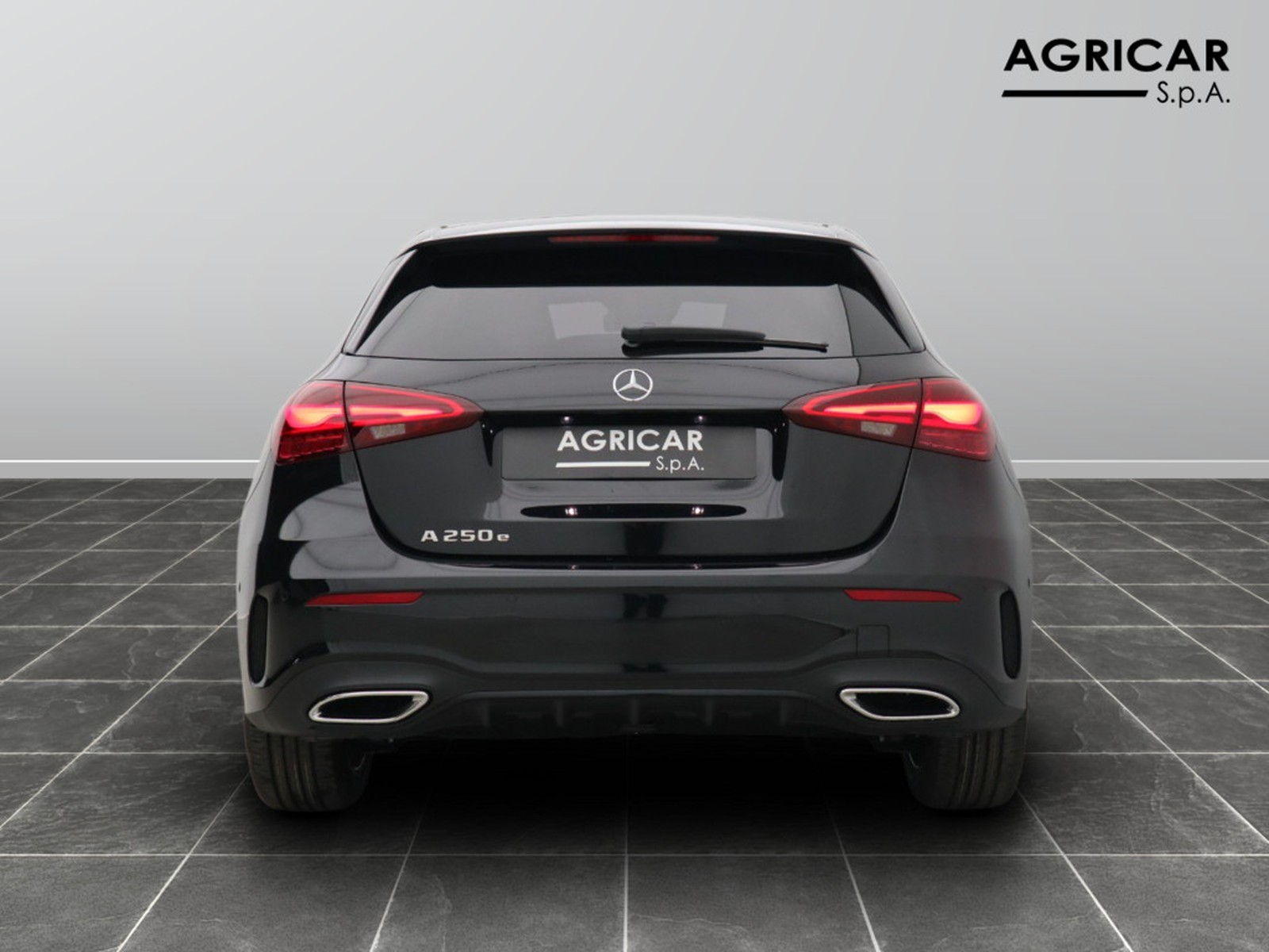 6 - Mercedes Classe A 250 e plug-in-hybrid amg line premium speedshift dct amg 8g