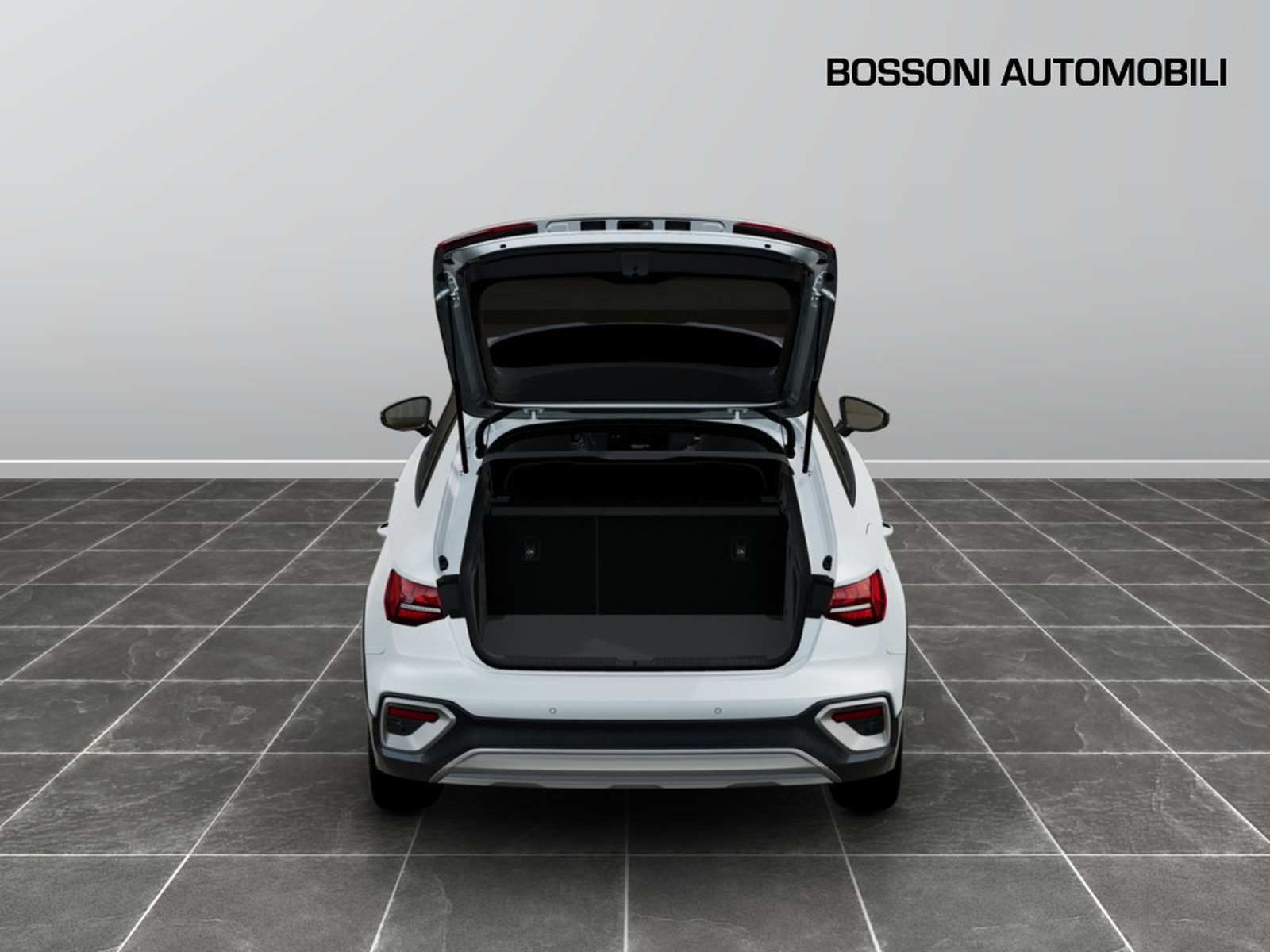 6 - Audi A3 allstreet 2.0 tdi 150cv identity contrast s tronic