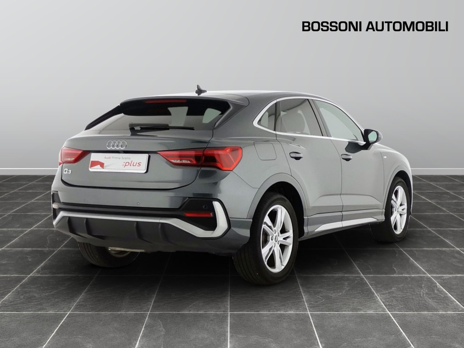 2 - Audi Q3 sportback 35 2.0 tdi s line edition s tronic