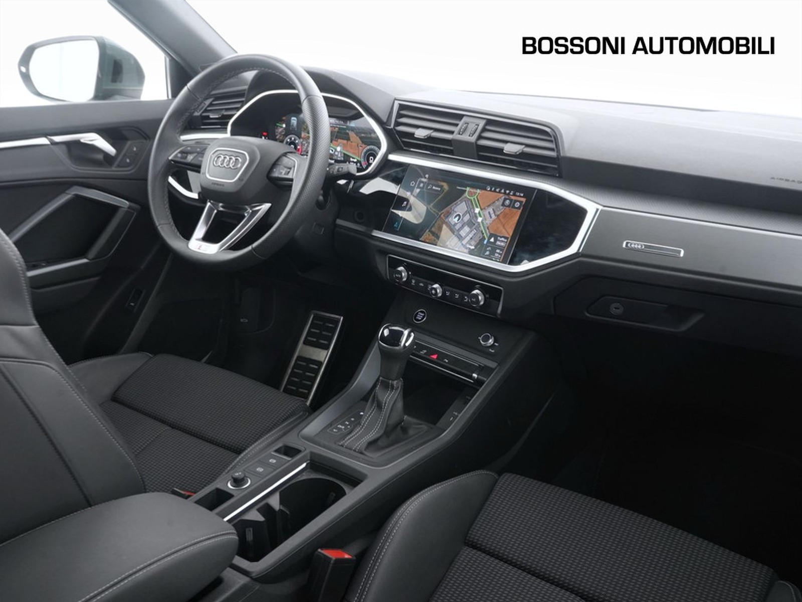 4 - Audi Q3 sportback 35 2.0 tdi s line edition s tronic