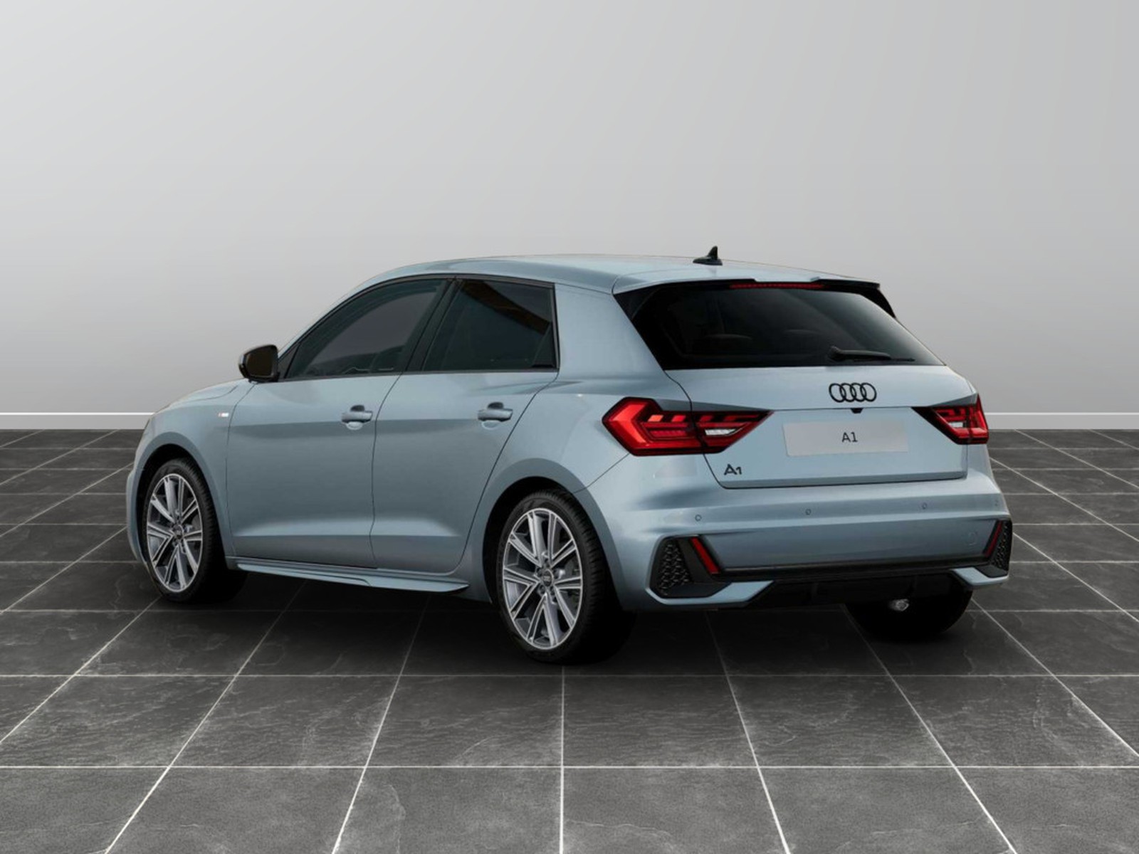 2 - Audi A1 sportback 30 1.0 tfsi 116cv s line edition