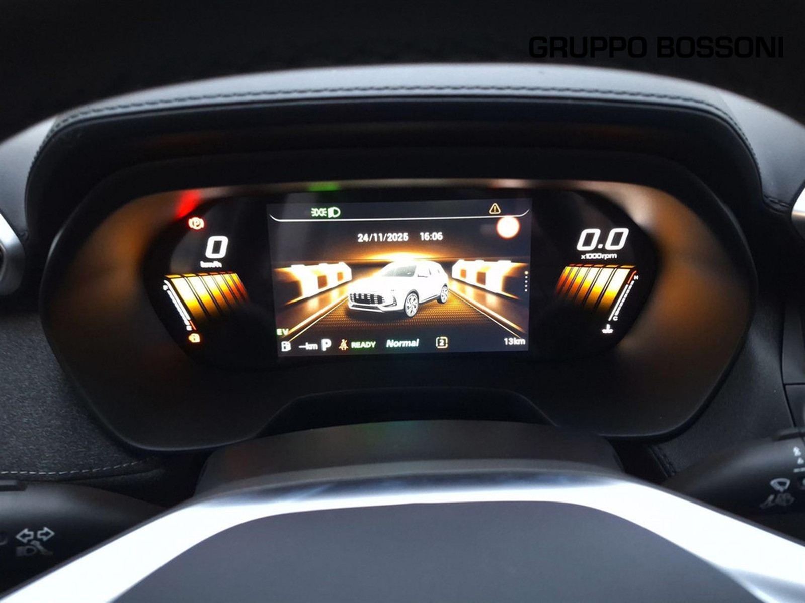 10 - Mg ZS 1.5 hybrid+ comfort auto