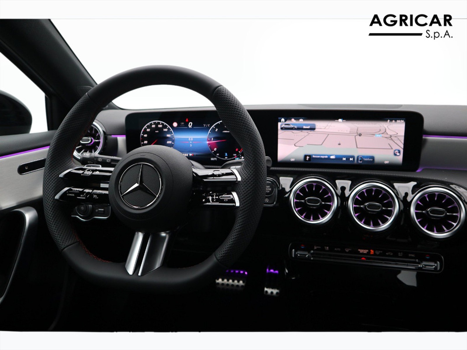 12 - Mercedes Classe A 180 d amg line premium speedshift dct amg 8g