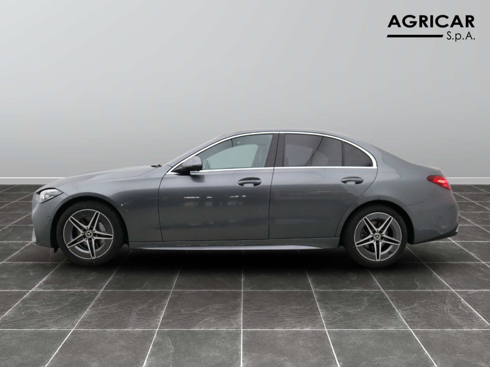 3 - Mercedes Classe C berlina 220 d mild hybrid 200cv amg line advanced 9g-tronic